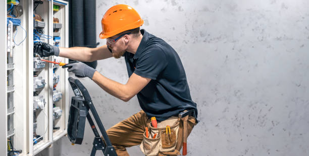 Best Licensed Electrician  in Myrtle Point, OR
